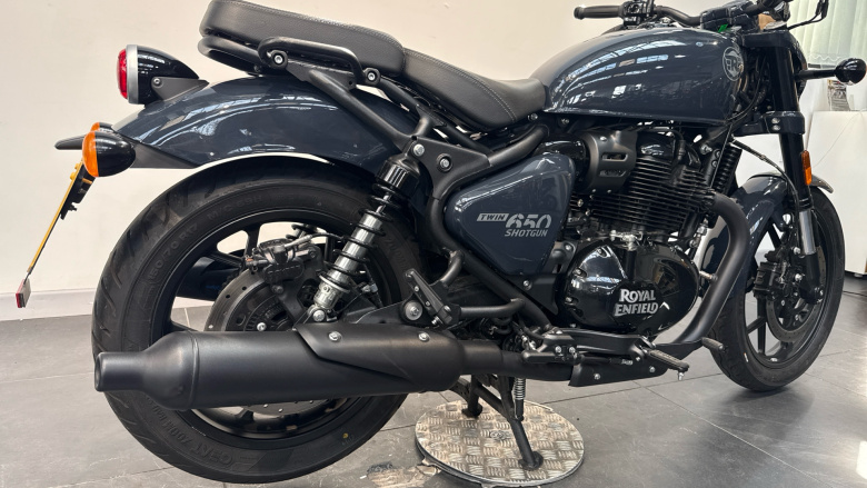 Royal Enfield Shotgun 650 Base (24MY)